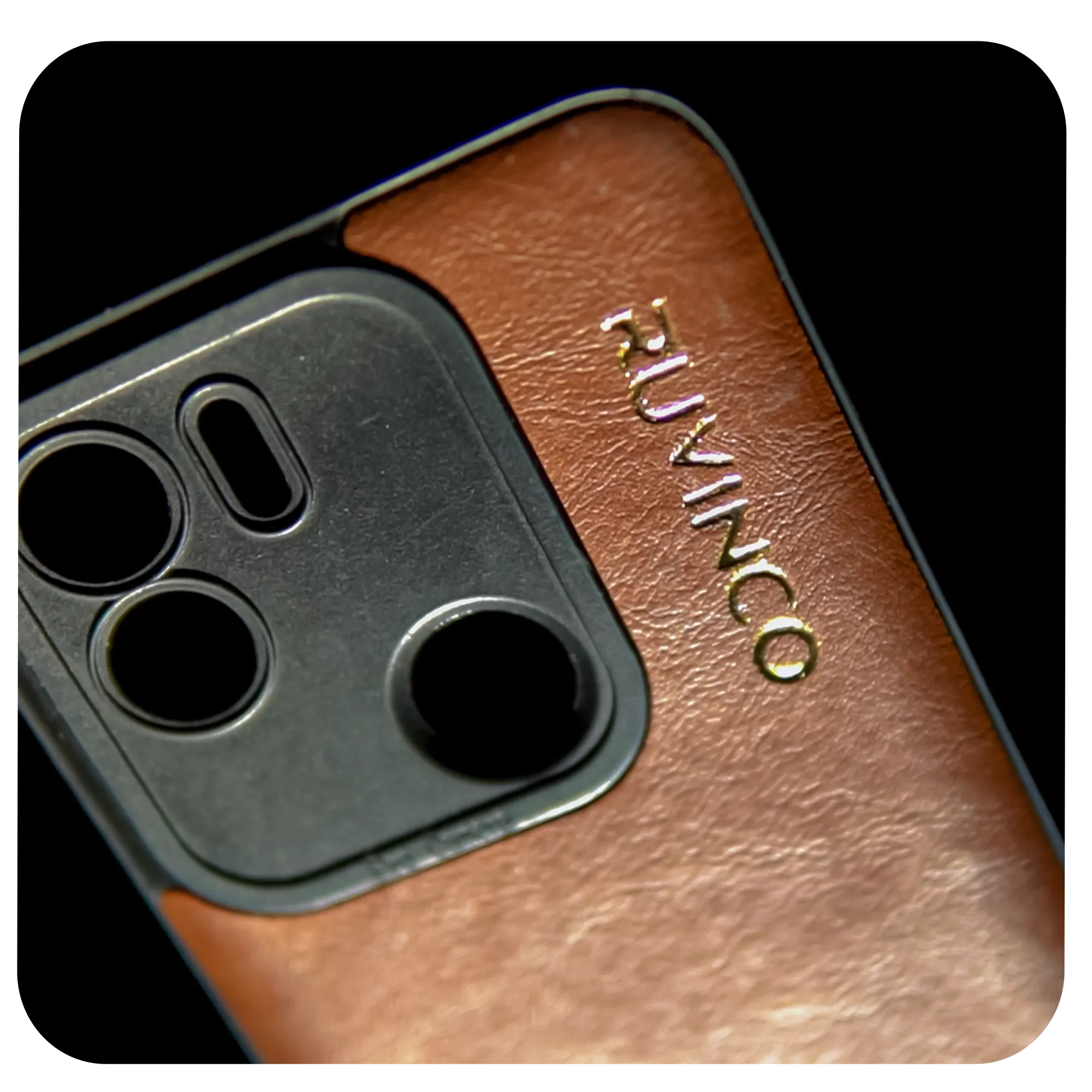 چاپ طلاکوب برند روی قاب موبایل